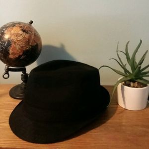 Like New Jet BLACK Fedora!